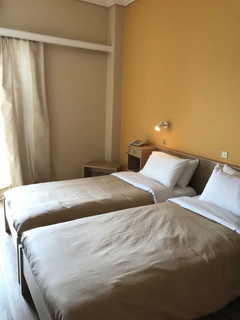 Galaxy Hotel Karystos  Eksteriør billede